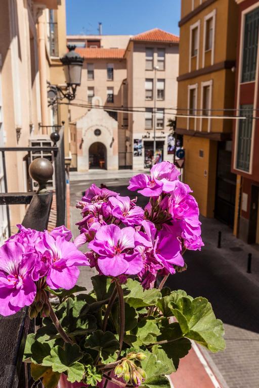 Urbanchicmalaga 3 Bedroom Spacious Quiet Historic Malaga Apt Exteriör bild