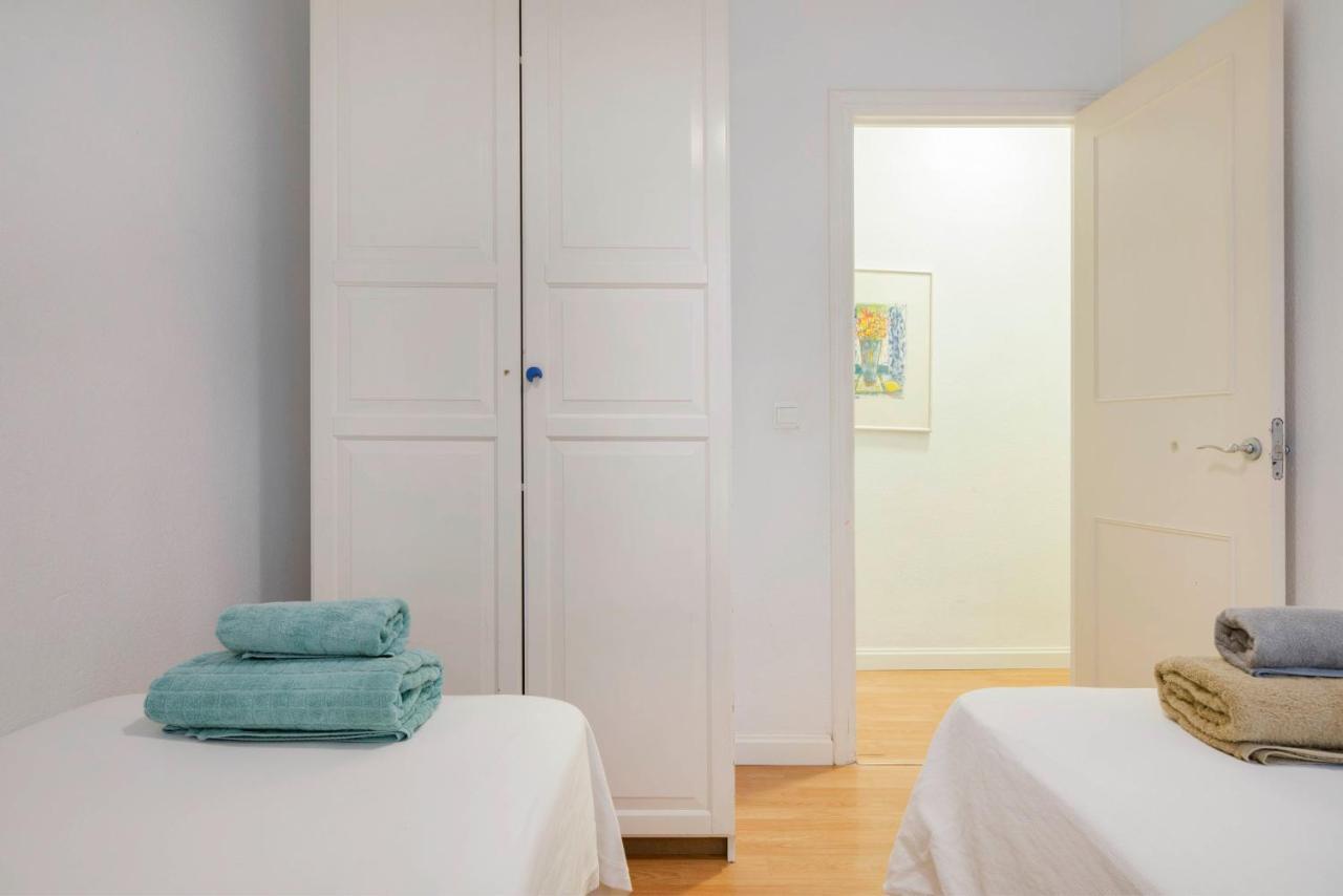 Urbanchicmalaga 3 Bedroom Spacious Quiet Historic Malaga Apt Exteriör bild