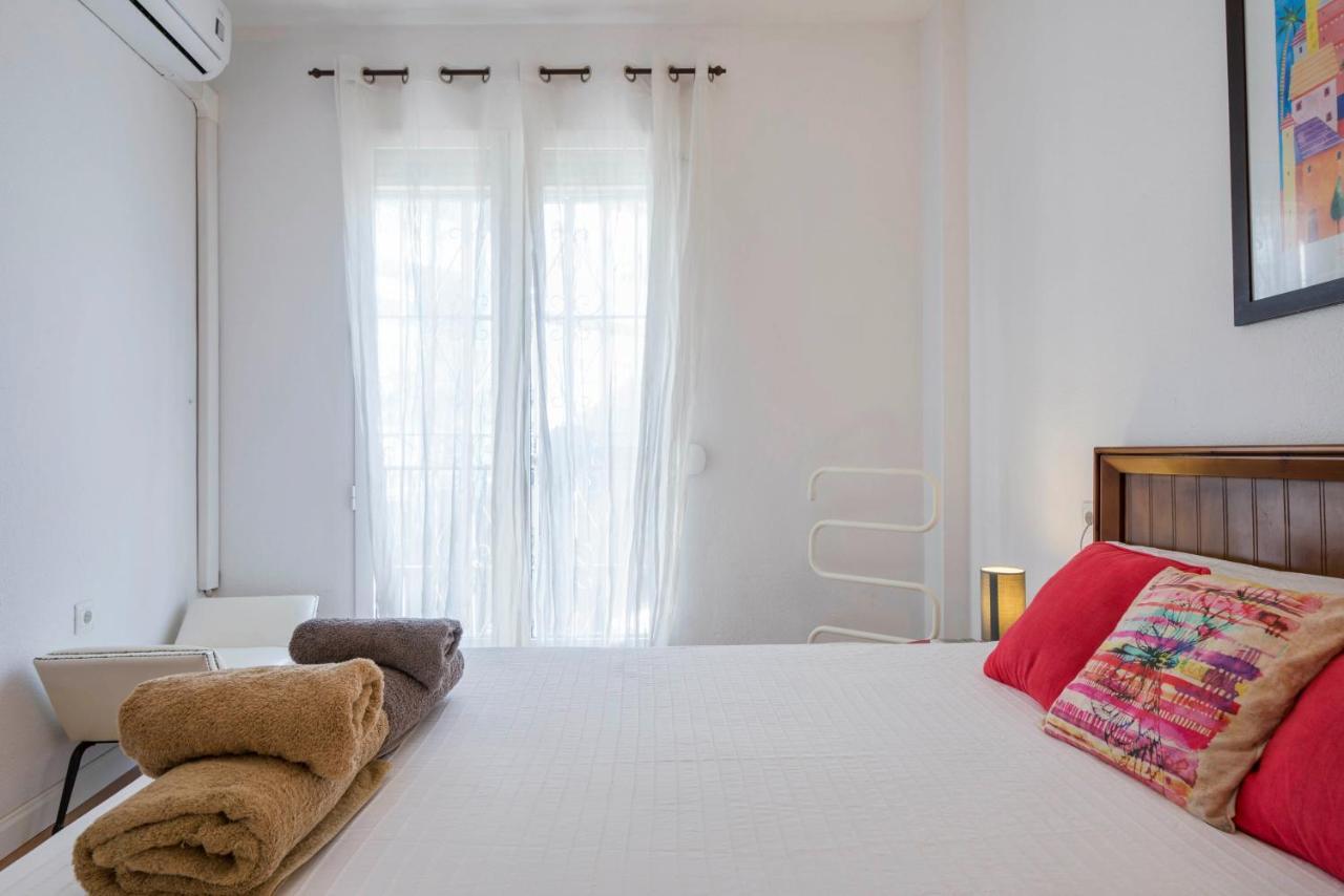 Urbanchicmalaga 3 Bedroom Spacious Quiet Historic Malaga Apt Exteriör bild